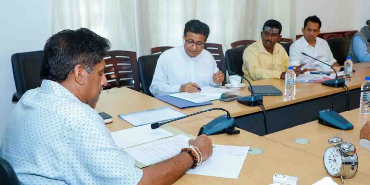 ගම්මන්පිලලා එක්ක තිබ්බ සාකච්ඡාවේදී විපක්ෂනායක සජිත්ගෙන් ලොකු හෙළිදරව්වක්! වැරදි තොරතුරු අරගෙන ආණ්ඩුව විදුලි බලාගාරයකට කැබිනට් අනුමැතිය අරගෙන! අන්ත දූෂිත වැඩක්! VIDEO & PHOTOS I Sri Lanka Latest News