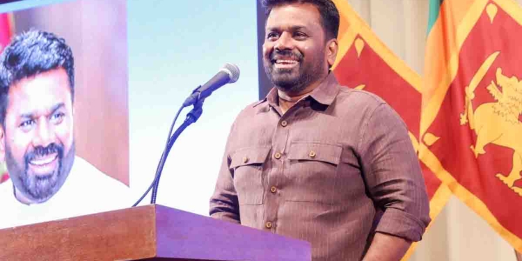 මේ පාර අයවැයෙන් කිසිම අලුත් බද්දක් ගහන්නේ නෑ! අපි ඊයේ ‘රාජ්‍ය රහස්’ තීරයෙන් හෙළිකරපු තොරතුර අද අනුර ජපානයේ ලාංකිකයන් හමුවී කිව්වා! PHOTOS I Sri Lanka Latest News