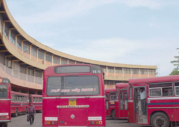 කොටුව CTB බස් ස්ටෑන්ඩ් එක වහයි! VIDEO I Sri Lanka Latest News