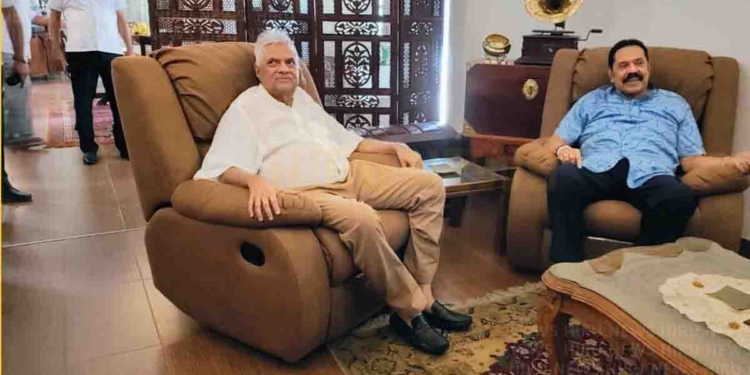 රනිල් සාගලත් එක්ක මහින්දව බලන්න කාල්ටන් එකට ගිහින්! I Sri Lanka Latest News