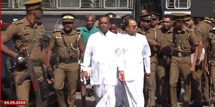 මහින්දානන්දගෙ බඩත් බැහැලා කෙට්ටුත් වෙලා! මාංචු දාගෙන උසාවි ඇවිත්! VIDEO I Sri Lanka Latest News