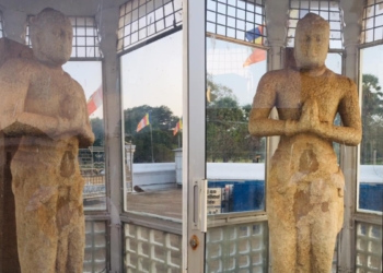 දුටුගැමුණු රජ්ජුරුවෝ හදපු රුවන්වැලි සෑ මළුවේ සිටින කවුද මේ භාතිය රජතුමා? Sri Lanka Latest News