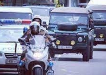 VVIP ස්කොඩ් දාගෙන කෝටි ගණන් වියදම් කරගෙන පරිස්සමට එක්කන් යන හොරු මැරයො තක්කඩි! Sri Lanka Latest News