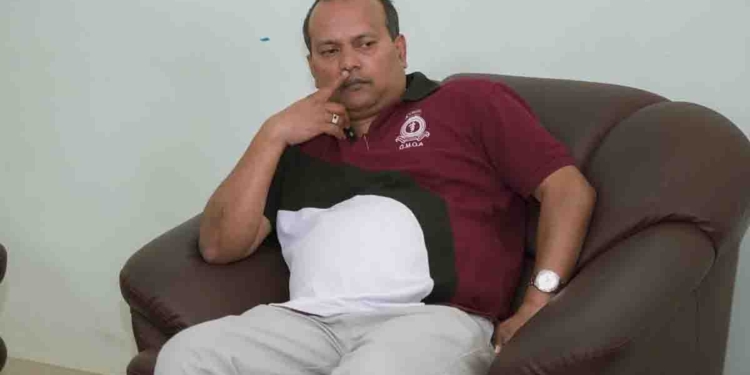 ඇල්ල බස් අනතුරේදී ජීවිත අවදානමත් නොතකා තුවාලකරුවන් බේරගන්න පහළට බැස්ස බදුල්ලේ පාලිත රාජපක්ෂ දොස්තර මහත්තයාට එරෙහිව විනය පරීක්ෂණයක්! I Sri Lanka Latest News