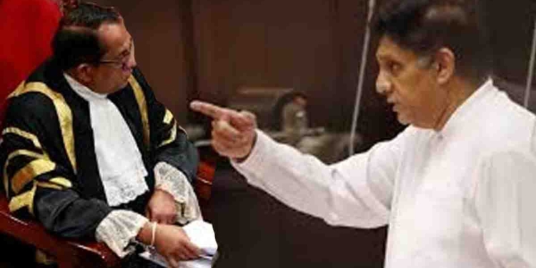 කතානායකවරයාට එරෙහිව විපක්ෂයම සභාව මැද්දට බැස්ස විපක්ෂනායක සජිත්ගේ කතාව මෙන්න! VIDEO I Sri Lanka Latest News