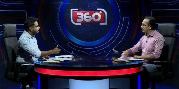 තවත් ලොකු ‘බිග් කුච්චන්’ එකක්! වත්කම් බැරකම් ගැන 360දී ප්‍රශ්න කළාම ඇමැති හඳුන්නෙත්ති උත්තර දෙන්න බෑම කියයි! කළිඳු ප්‍රශ්න කරද්දී දිගින් දිගටම බාධා කරයි! අහන්න එපා කියයි! බාධා මැද්දේ කළිඳු ප්‍රශ්නය ඇහුවාම මෙන්න දුන්නු උත්තරේ! ‘ඒ ගැන සෑහීමකට පත්වෙන්න බැරි නම් පැමිණිල්ලක් දාලා පරීක්ෂණයක් ඉල්ලන්න’! මේක නම් බලන්නම වටින වීඩියෝවක්! VIDEO I Sri Lanka Latest News
