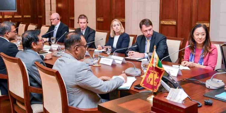 ට්රම්ප්ගේ ගහපු බද්ද ගැන අනුර එක්ක කතාකරන්න අමෙරිකන් ප්රධානීන් ලංකාවට ඇවිත්! PHOTOS I Sri Lanka Latest News