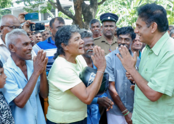 අනුරට අවුරුද්දයි! රටෙන් 50%කට වඩා දුප්පත් වෙලා..! ඔන්න ඕකයි තත්වෙ…! PHOTOS I VIDEO I Sri Lanka Latest News