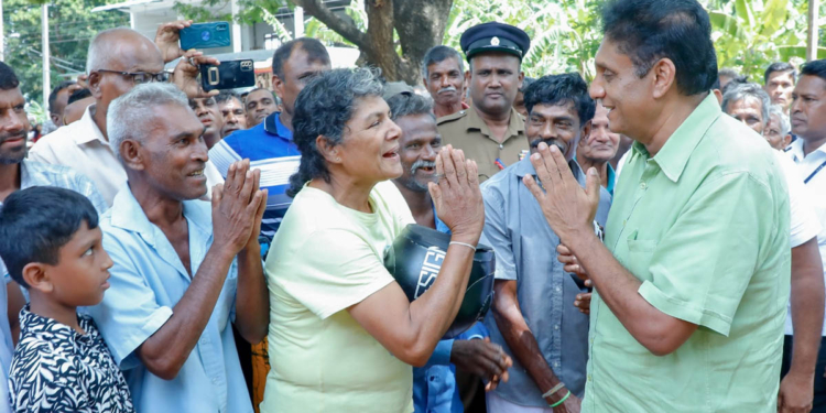 අනුරට අවුරුද්දයි! රටෙන් 50%කට වඩා දුප්පත් වෙලා..! ඔන්න ඕකයි තත්වෙ…! PHOTOS I VIDEO I Sri Lanka Latest News