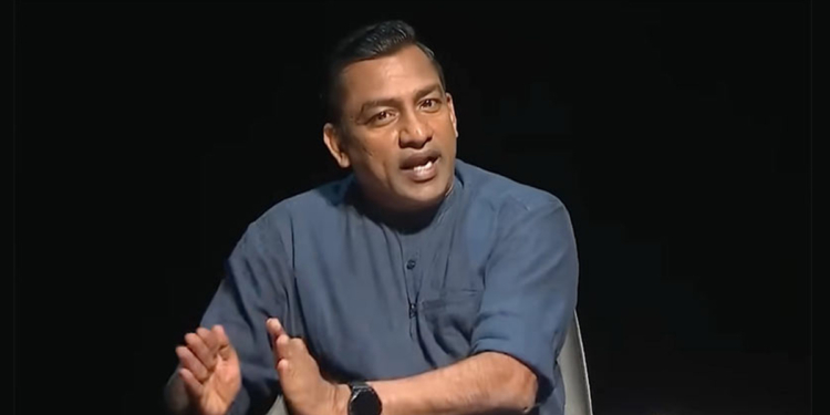 වහන්න හදපු තිස්සකුට්ටිගේ කට යළි ඇරෙයි! පොහොට්ටුවේ ලොක්කන්ට පළු යන්න කියයි! VIDEO I Sri Lanka Latest News