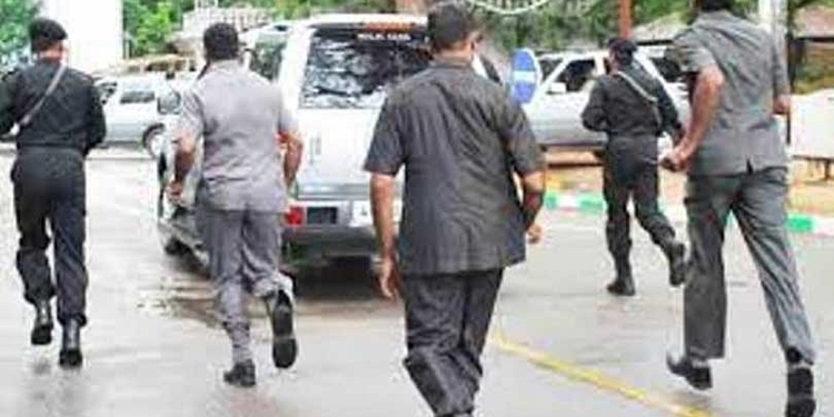 ඇමැතිලට ස්කොඩ් නෑ! පඩි ගන්නෙ නෑ! විශ්රාම වැටුප් නෑ! වාහන පෝලිම් නෑ! ඒ රට නම්කර වටිනා තෑග්ගක් දිනාගන්න….! Sri Lanka Latest News
