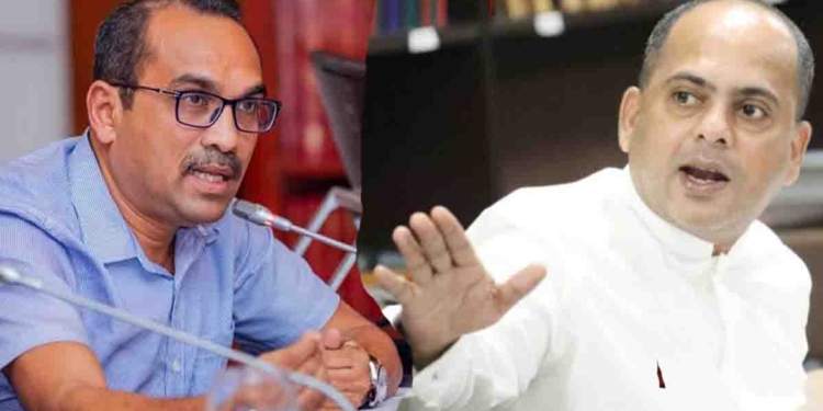 ඔබතුමාලා ආණ්ඩු හදන්න යන්නේ චෝදනා තියෙන රනිල් වික්රමසිංහලා එක්කද? බිමල් අහපු ප්රශ්නයට මරික්කාර් කෙළින් උත්තරයක් දෙයි! මහබැංකු හොරු පැය 24න් ගේනවා කිව්වා! ගේන්න අර්ජුන් මහේන්ද්රන්… අපි අත් දෙකම උස්සනවා! මේ ආණ්ඩුව වැටෙද්දි චෝදනා නැති… නීතියේ ආධිපත්ය රකින්න පුළුවන් මන්ත්රීවරු ඉන්නෙ සජබෙ විතරයි! අපි හොරු රකින්නේ නෑ! VIDEO I Sri Lanka Latest News