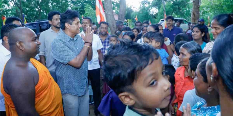 ආණ්ඩුවට දැන් ගොවියො හිටියත් එකයි නැතත් එකයි! ඔන්න ආණ්ඩුවේ ගොවි ප්රතිපත්තිය! කිව්වෙ නම් කොහොමද? සජබ සාමාජික ප්රවර්ධන වැඩසටහනේ 15 වන අදියර අරන් සජිත් උපතිස්සගමට යයි! ග්රාම සේවා වසම් 14,021ක්… කුඩා ගම්මාන 50,964ක්… රටම ආවරණය කරන වැඩක්! VIDEO & PHOTOS I Sri Lanka Latest News
