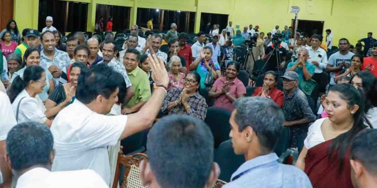 2022 සිහිකරමින් සජිත් කරපු ප්රාර්ථනාව! සජබ සාමාජික ප්රවර්ධන වැඩසටහනේ 13 වන අදියර අරන් සජිත් මතුගමට යයි! ග්රාම සේවා වසම් 14,021ක්… කුඩා ගම්මාන 50,964ක්… රටම ආවරණය කරන වැඩක්! VIDEO & PHOTOS I Sri Lanka Latest News
