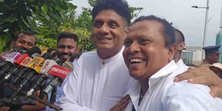මම සජිත්ට කොච්චර විවේචනය කරන මිනිහෙක්ද? ඒත් මේ මනුස්සයා පුදුම මිනිහෙක්! දැක්ක තැන මාව බදාගන්නවා! සජිත්ගේ මනුස්සකම මාලිමාවට කඩේ යන ලාල්ම පළකරයි! VIDEO I Sri Lanka Latest News