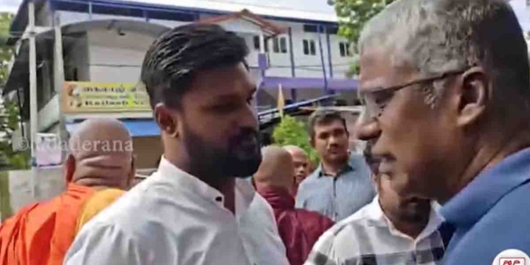 ත්‍රිකුණාමලේ බුදුපිළිමය තැන්පත් කරන වෙලාවේ ආපු මාලිමා මන්ත්‍රීට විරෝධය පා එලවා දමයි! ‘උඹලාට බෑ… පලයාන්…!’ VIDEO I Sri Lanka Latest News