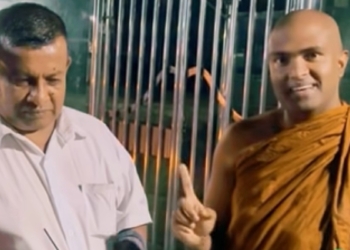 හැමදාම වැඩ පටන් ගන්නේ පාන්දර 2ට! අවුරුදු 9ක් නොකඩවා කරනවා! මුළු ලෝකෙටම ඉන්න ලොකුම පින්වන්තයා පාලිත! දැනටමත් සෑ රජාණන් වහන්සේලා 18 නමක් හදලා! Sri Lanka Latest News