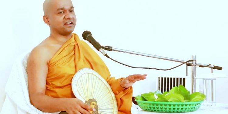 භද්දිය හිමිගෙන් කාලීන බණක්! බුදුන් වහන්සේගේ චීවරය දේශපාලන වේදිකා සරසන කොඩියක් කරගන්න දෙන්න එපා! ඒ අය දිනුවට පස්සේ අපි වැස්සට ඉහළපු කුඩේ වගේ තමයි! Sri Lanka Latest News