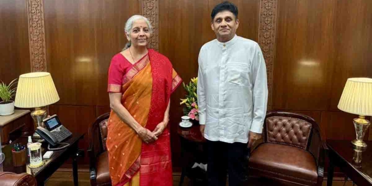 විපක්ෂනායක සජිත් නවදිල්ලියේදී ඉන්දීය මුදල් ඇමැතිනී සීතාරාමන් හමුවී සාකච්ඡා කරයි! ලංකාවට දිගටම සහාය දෙන්න පොරොන්දු වෙයි! VIDEO & PHOTOS I Sri Lanka Latest News