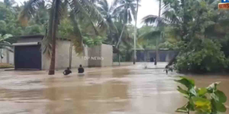 ජනාධිපතිගේ ගමත් යටවෙයි! ඇමැති අවතැන්වූවන්ට උදව් කරන්න ගමටම යයි! VIDEO I Sri Lanka Latest News