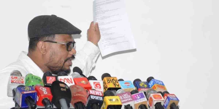 පිටපතක් නෑ! කිසිම භූමිකාවක් නෑ! මොකද්ද මේ? 21 රැලිය ගැන විජේවීරගේ පුතා සියලු පක්ෂවලට ලියුමක් ලියයි! VIDEO I Sri Lanka Latest News