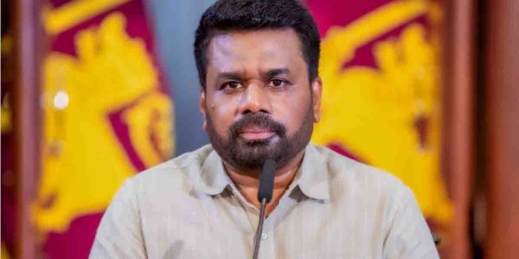 ඉදිරියට මුහුණ දීමට ඇත්තේ එදා මෙදා තුර විශාලතම ප්රතිසංස්කරණ ප්රයත්නයට සහ නැවත ගොඩනැඟීමේ කාර්යභාරයට! විනාශයේ තරම ගැන අනුමාන තක්සේරු එතරම් බරපතළයි! නියත වශයෙන්ම අපි පෙර තිබූ තැනට වඩා හොඳ රටක් ගොඩනඟනවා! මෙතැන් සිට එය පටන් ගත යුත්තේ බිංදුවේ සිට වුවත් අපි ඒ අභියෝගය භාර ගන්නවා! අනුර ජාතිය අමතමින් කියයි! I Sri Lanka Latest News