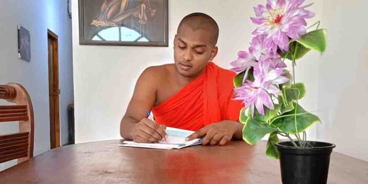 මේ මහා විනාශයේදී කත්නෝරුවේ හාමුදුරුවො කියන මේ වචන කිහිපය අහන්න! VIDEO I Sri Lanka Latest News