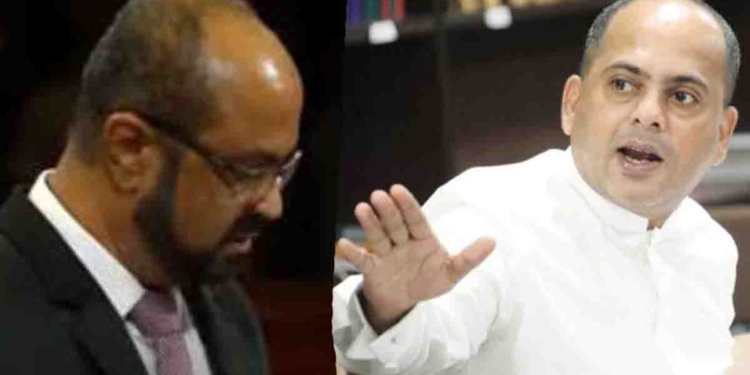 පරිසර අනුමැතිය නැතිව… ඉඩම් අනුමැතිය නැතිව විදුලිබල මණ්ඩලයේ අනුමැතිය නැතිව.. ත්‍රිකුණාමලේ සෝලා පවර් ප්‍රොජෙක්ට් එක දෙන්න යන NEM සමාගමත් එක්ක විදුලිබල ඇමැතිට තියෙන සම්බන්දේ මොකද්ද? පොහොර සංස්ථාවෙන් දොට්ට දැම්මාම එතුමාට රස්සාව දුන්නේ මේ කොම්පැනිය…! මරික්කාර් රහස එළියට දමයි! VIDEO I Sri Lanka Latest News