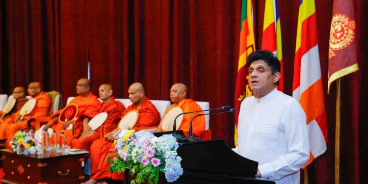 මහාචාර්ය අතිපුජ්ය පල්ලෙකන්දේ රතනසාර මහනාහිමිට අමරපුර මහා නිකායේ වජිරවංශ පාර්ශ්වයේ මහානායක ධුරය පිළිබඳ ශ්රී සන්නස්පත්ර පිළිගැන්වීමේ උත්සවයට විපක්ෂනායක සජිත් එක්වෙයි! ජාතිවාදී-ආගම්වාදී ගැටුම් වළක්වන්න ජාතික ඒකාග්රතා කමිටුවක් යෝජනා කරයි! VIDEO & PHOTOS I Sri Lanka Latest News