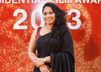 ‘ඔය වගේ දේවල් කරන්න එපා අර පොඩි හාමුදුරුවන්ට…!’ මට කරන්න හම්බෙන්නෙම විලන් රෝල් ! බැණුම් ඇහිල්ලේ ඉවරයක් නැහැ! අනිත් අයත් සතුටු කරලා මාත් සතුටු වෙනවා…! රඟපාන්නේ මිනිසුන්ට යහපතක් කරන්න…!- නදීශානි පේලිආරච්චි I Sri Lanka Latest News