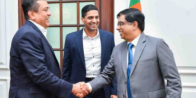 පිරමිඩ් විල්මාර් කළමනාකාර අධ්‍යක්ෂ සජාඩ් මව්සූන් ආණ්ඩුවට රුපියල් මිලියන 50ක ආධාරයක් දෙයි! I Sri Lanka Latest News