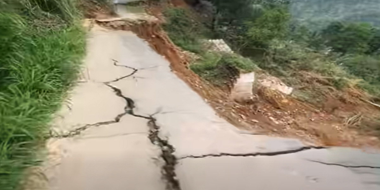 දේදුගල බලන්න යන්න තව කාලයක් ඉන්න! VIDEO I Sri Lanka Latest News