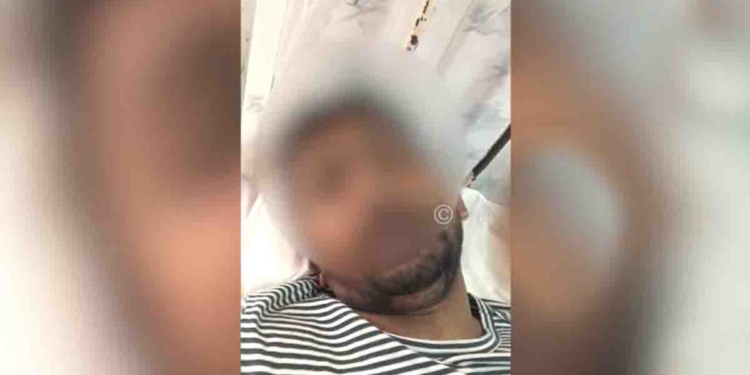 ‘තොපිව මරන්න ඕනේ.. තොපි නිසා අපිට දේශපාලනය කරගන්න බැරි වුණා කියලා මට තර්ජනය කරා! මාව තල්ලු කරාම මම වැටුණා! තොපි වගේ උන්ව මරන්න ඕනේ කියලා දුවගෙන ඇවිත් පපුවට දණහිස තියලා ඇන්නා! හොඳටම ගැහුවා! මට හුස්ම ගන්න බැරි වුණා! සෑහෙන්න අමාරු වුණා මට! මම කිව්වා ගහන්න එපා මට හුස්ම ගන්න බෑ කියලා. තව දෙන්නෙක් හිටියා! ඒ අයට කිව්වා මුව ගිහින් දාපන් හොස්පිටල් එකට මට ඕන දෙයක් කරන්න පුළුවන් කිව්වා!’ ගඟ ඉහළ කෝරළේ මාලිමා සභාපතිට බරපතළ චෝදනාවක්! මීට කලින් පොලිසිය එක්කත් ලොකු වලියක් දාගත්තා!  VIDEO I Sri Lanka Latest News