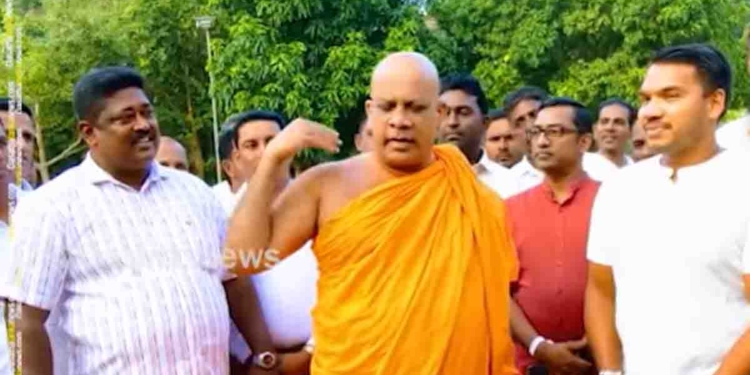 ඕගොල්ලෝ පත්කරපු ජනාධිපති රනිල් වික්‍රමසිංහ මිහින්තලේට කරපු හානිය බලාගන්න! ඕගොල්ලොත් වගකියන්න ඕනෙ මේවට! මිහින්තලේ නායක හාමුදුරුවෝ නාමල්ගේ මුහුණටම කියයි! නාමල් නිහඬව ඉඳී! VIDEO I Sri Lanka Latest News