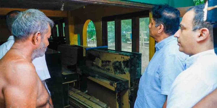සංගීතය දන්න.. සංගීතය ඇඟේ තියෙන කෙනාට තමයි කලාවට කරදරයක් වෙනකොට දැනෙන්නේ..! කවුරුත් නොදැක්ක… කාටවත් නොදැනුණු තැනකට සජිත් ගිහින් ඒක දැකලා දුක් වෙනවා! VIDEO I Sri Lanka Latest News
