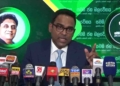 එදා පාසල්වලට බස් දෙද්දි බස් මෑන් කියලා හිනාවුණා! දැරියන්ට නොමිලේ පෑඩ් දෙනවා කියද්දි පෑඩ් මෑන් කිව්වා! පාසල්වලට ස්මාර්ට් බෝඩ් දෙද්දි හිනාවුණා! මුලින්ම IMF එකට යන්න කියද්දි හිනාවුණා! ආධාර සමුළුවක් තියන්න කියද්දි හිනාවුණා! විපක්ෂනායක සජිත්ට එදා හිනාවුණු ඒ අයට අද ආණ්ඩුවට ඇවිත් ඒ දේවල්ම කරන්න සිද්ධ වෙලා! පවු ආණ්ඩුවේ අය..! VIDEO I Sri Lanka Latest News