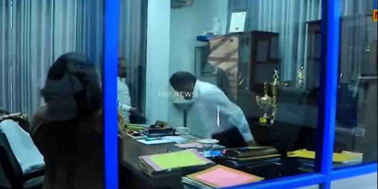 ඇප ලැබුණු ගමන් මතුගම සභාපති කෙළින්ම සභාවට යයි! සභාපති පුටුවේ වාඩිවෙලා වැඩ පටන් ගනී! I Sri Lanka Latest News