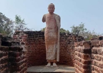 ඉන්දියාවේ වැවකින් සිංහල විහාරයක් මතුවෙයි! Sri Lanka Latest News