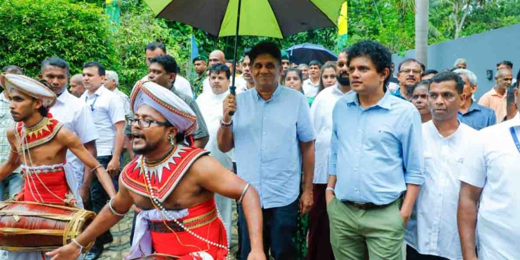 දරුවන්ට දිය හැකි.. කාටවත්ම සොරාගත නොහැකි ලොකුම සම්පත වන අධ්‍යාපනයත් මාලිමා ආණ්ඩුවෙන් පැහැරගෙන! උද්දඡ වෙලා නම් අධ්‍යාපන ප්‍රතිසංස්කරණ කරන්න බෑ! විපක්ෂනායක සජිත් කොලොන්නට එයි!  VIDEO & PHOTOS I Sri Lanka Latest News