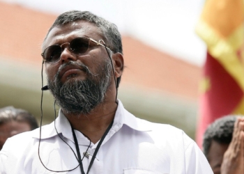ගලේ ගැහුවත් මරන්න බැරි කවුද මේ ඩග්ලස්! Sri Lanka Latest News