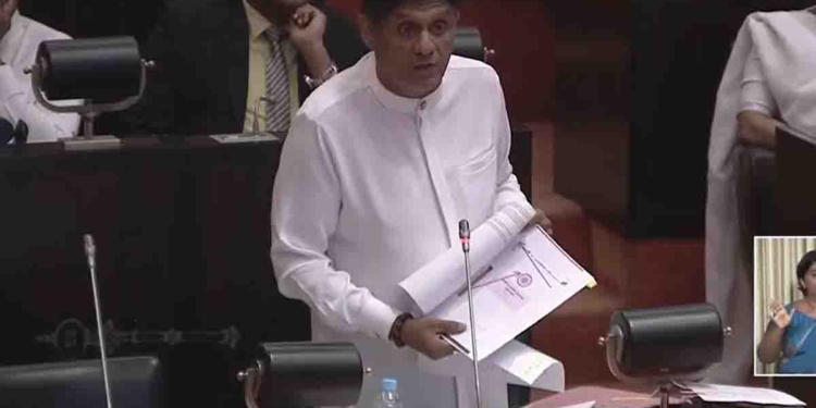 ලිංගික වෙබ් අඩවි විතරක් නෙමෙයි තවත් ලොකු වැරැද්දක් වෙලා! රාජ්ය ලාංඡනයේ ධර්ම චක්රය වෙනුවට මොඩියුලවලට ඉන්දියාවේ අශෝක චක්රය දාලා! වහාම මේ වැරැද්දත් නිවැරදි කරන්න! විපක්ෂනායක සජිත් පෙළපොත්වල තවත් වැරැද්දක් පෙන්වයි! VIDEO I Sri Lanka Latest News