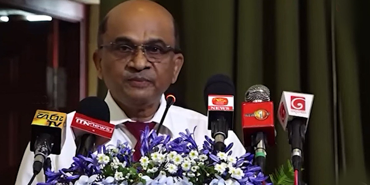 අලුත් විගණකාධිපතිවරිය වැඩ බාරගත් දවසේම හිටපු විගණකාධිපතිවරයකුගෙන් සැර කතාවක්! VIDEO I Sri Lanka Latest News