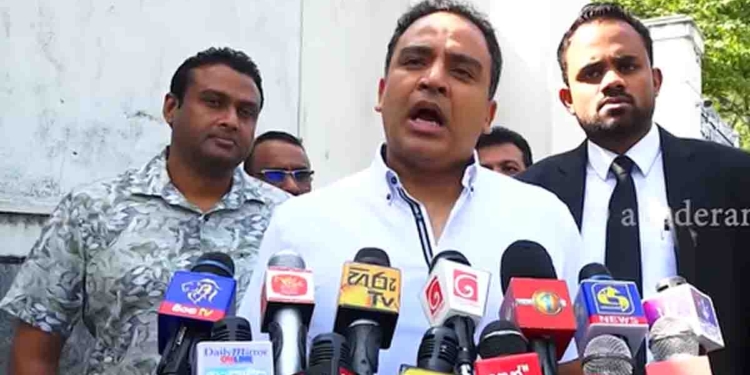 කතානායකතුමාගේ පෞද්ගලික ලේකම්ට එරෙහිවත් සජබය අල්ලස් කොමිසමට පැමිණිලි කරයි! චෝදනාව බරපතළයි! VIDEO I Sri Lanka Latest News