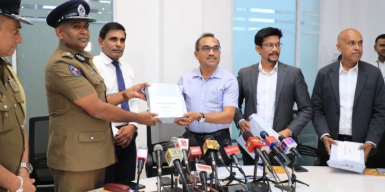 මුලින් තිබ්බෙ තැන් කීපයකට විතරයි! දැන් ඔන්ලයින් දඩ ගෙවීම රට පුරාම ක්රියාත්මකයි! Sri Lanka Latest News