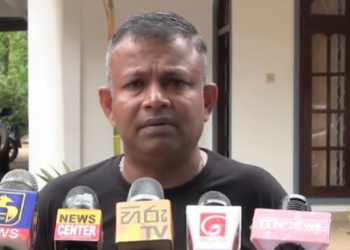 මානව හිමිකම් කොමිසම මැදිහත් වෙයි! රත්නපුරේ මාලිමා මන්ත්‍රී ශාන්ත එක්ක පැටලිලා රස්සාව නැති කර ගත් පොලිස් නිලධාරියාට නැවත රැකියාව ලැබෙයි! හිඟ වැටුප් දෙන්නත් සාකච්ඡා! VIDEO I Sri Lanka Latest News
