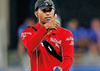 ඉන්දු-පාකිස්තාන ක්‍රිකට් යුද්ධය අස්සේ තාක්ෂණයත් පරද්දපු උනන්දුවා! Sri Lanka Latest News