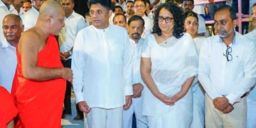 ගංගාරාමයේදී හරිනි-සජිත් හමුවක්! PHOTOS I Sri Lanka Latest News