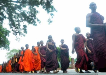දහස් ගණන් භික්ෂුන් වහන්සේලා 20 කොළඹට එනවා! Sri Lanka Latest News