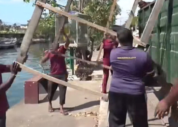 ජනතා විරෝධය මැද්දේ වත්තල හැමිල්ටන් ඇල දිගේ අනවසර ඉදිකිරීම් ඉවත් කරයි! VIDEO I Sri Lanka Latest News
