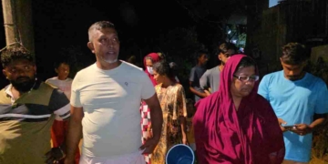 හැටන් ඩන්බාර් වැසියන්ට වතුර දෙන්නේ දවස් 6කට සැරයයි! දැන් ඒකත් නැවතිලා! මිනිස්සු අන්ත අසරණ වෙලා! ජලසම්පාදනේට කොච්චර කිව්වත් වැඩක් වෙලා නෑ! PHOTOS I Sri Lanka Latest News